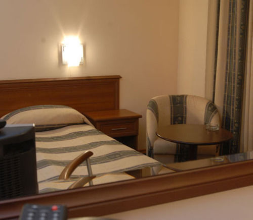 Hotel Luxor Burgas ภายนอก รูปภาพ