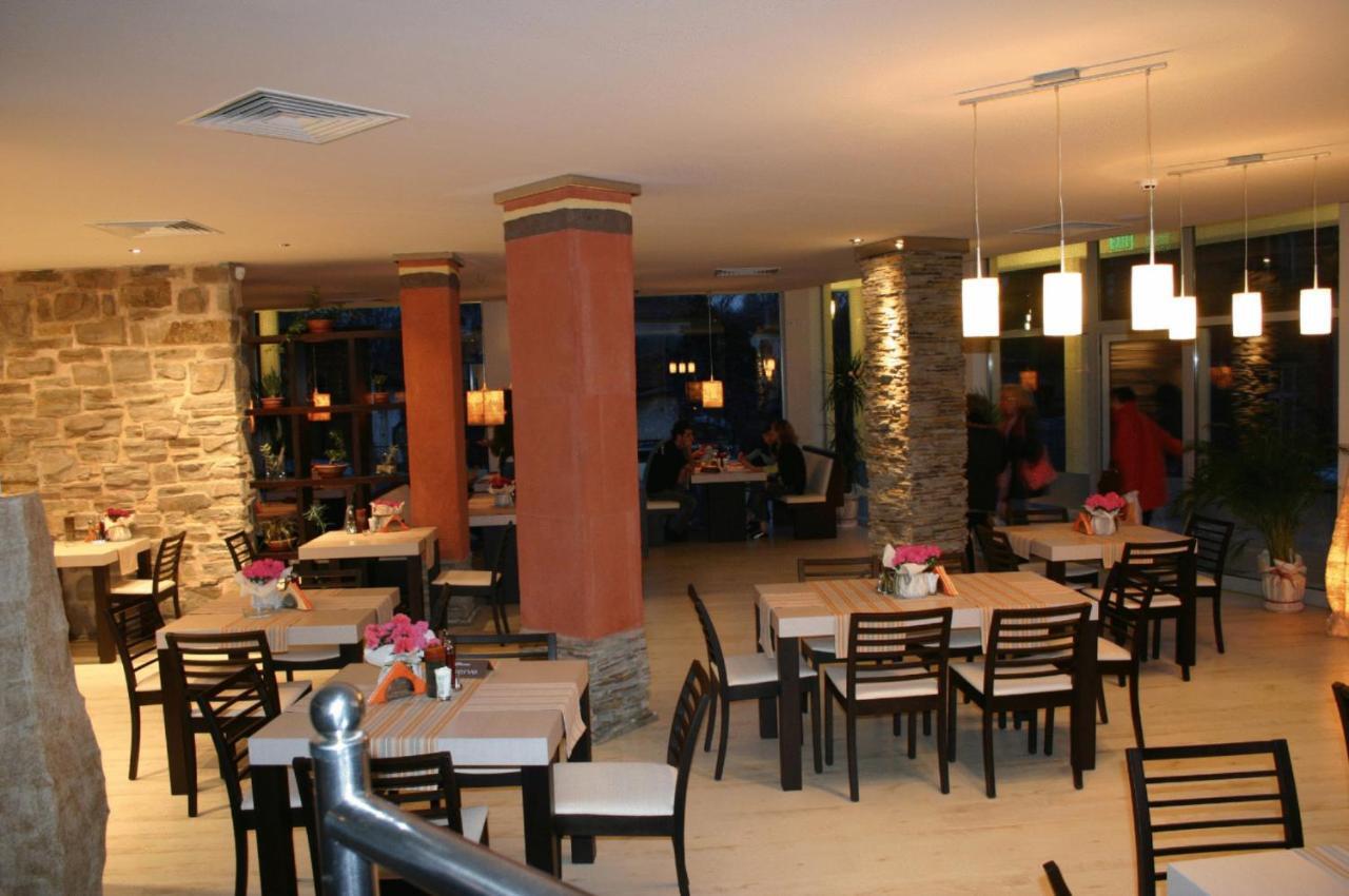 Hotel Luxor Burgas ภายนอก รูปภาพ